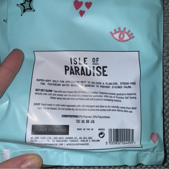 Isle of Paradise Holographic Tanning Applicator Mitt - Picture 3 of 3
